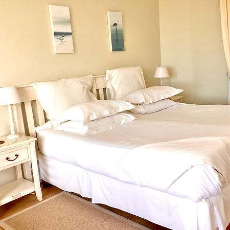 Dolphins' Playground Beachfront B&B Plettenbergbaai Buitenkant foto