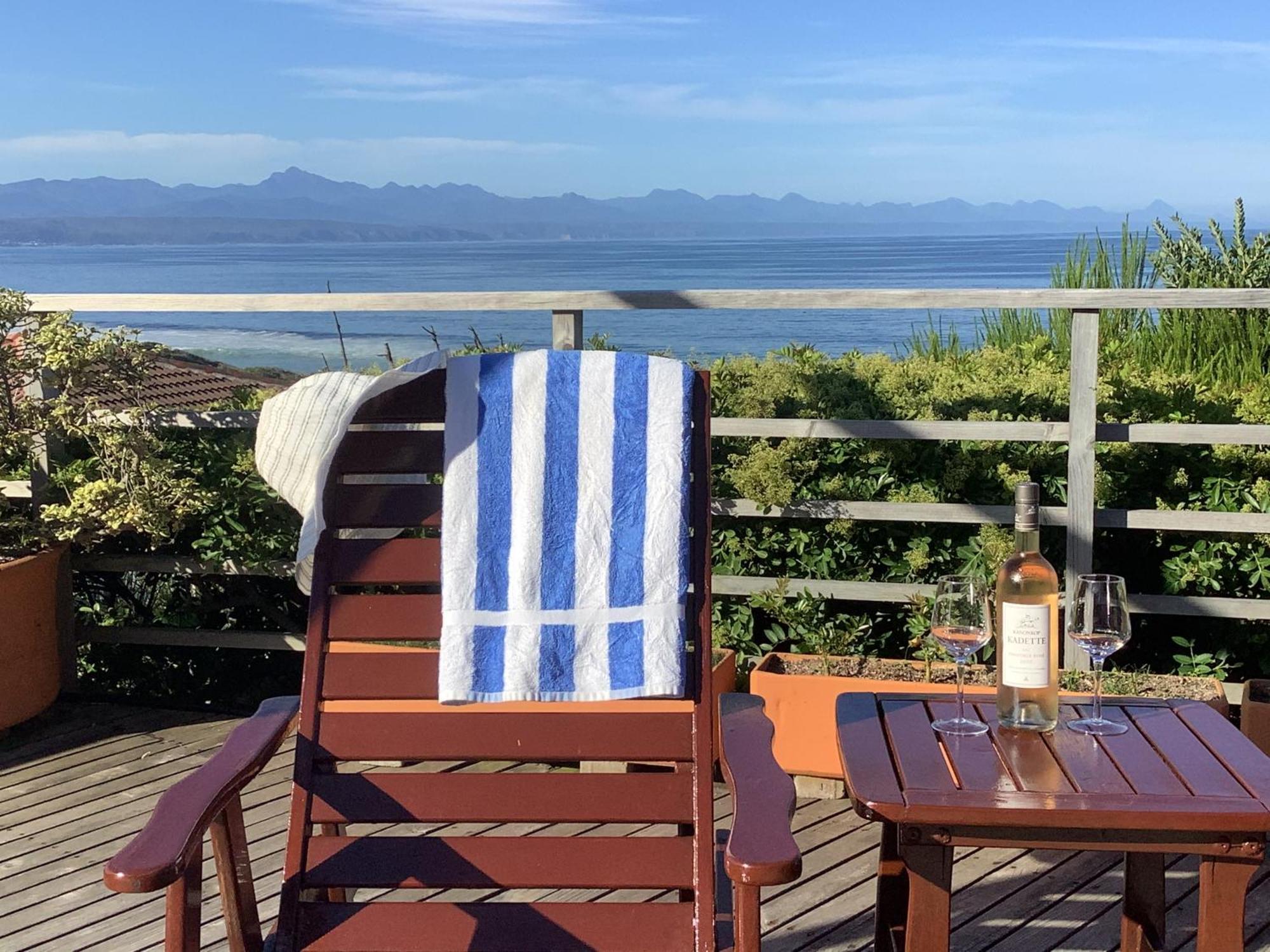 Dolphins' Playground Beachfront B&B Plettenbergbaai Buitenkant foto