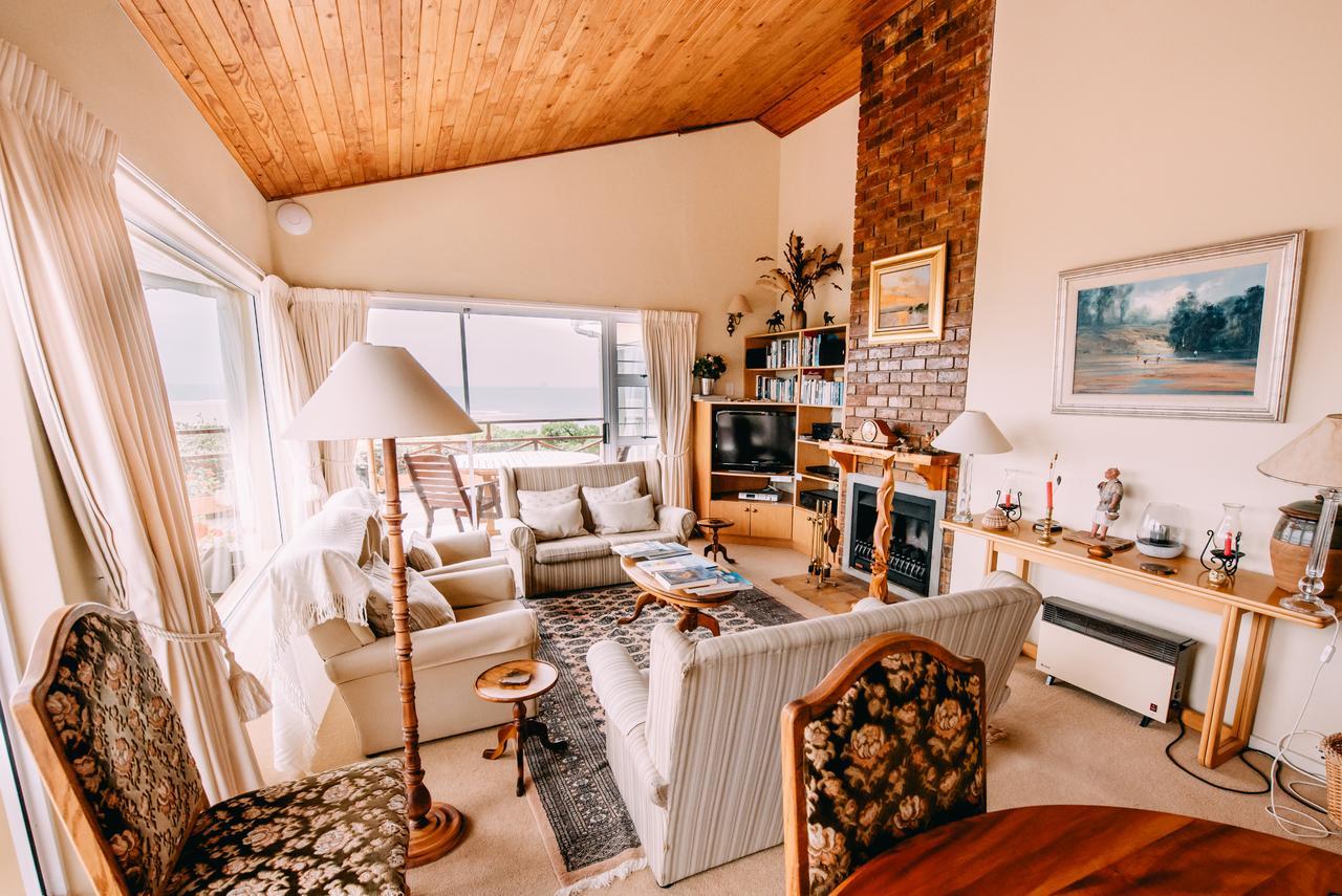 Dolphins' Playground Beachfront B&B Plettenbergbaai Buitenkant foto